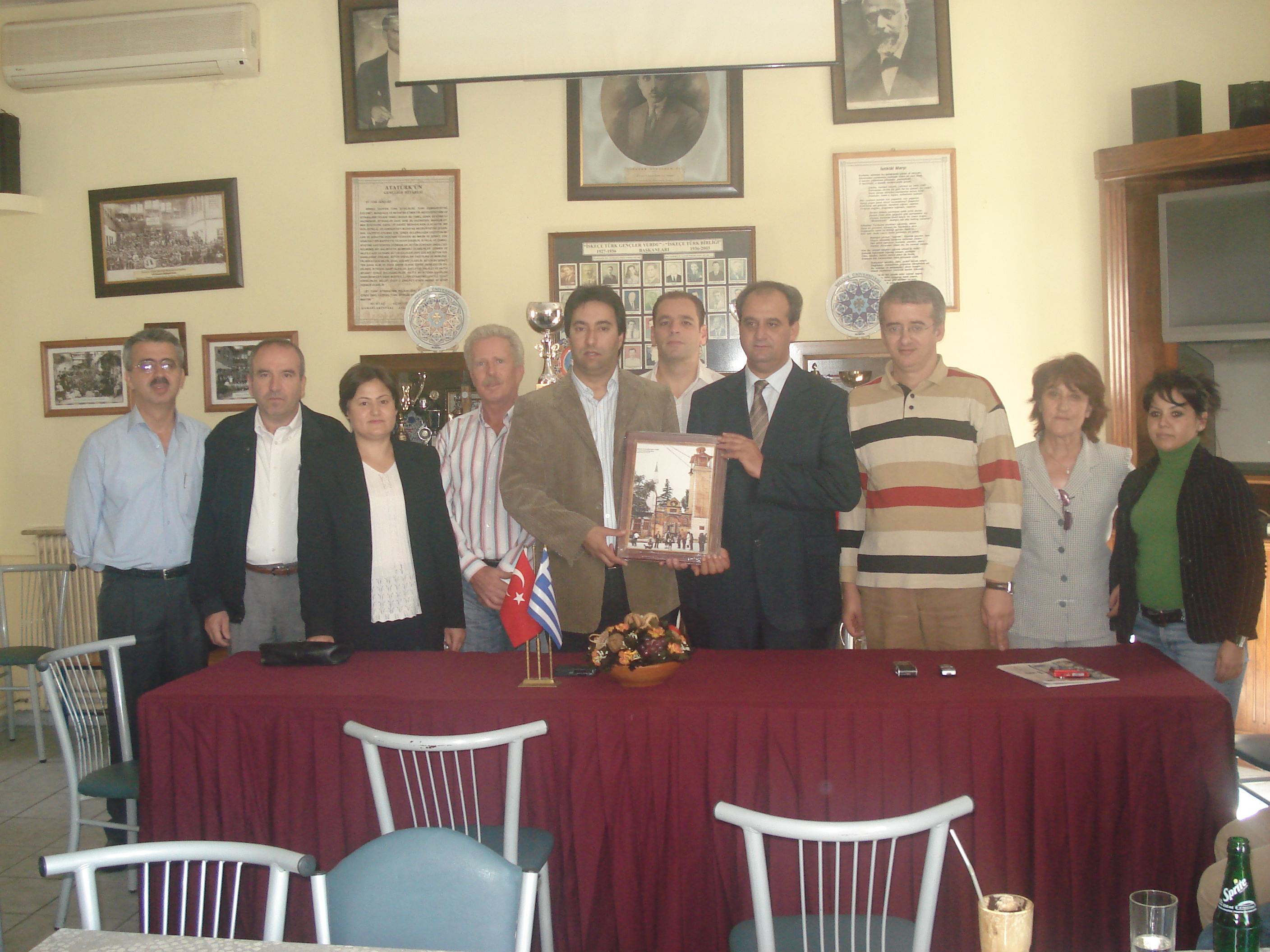 MİLLETVEKİLİ DR. ÇETİN MANDACI İSKEÇE TÜRK BİRLİĞİ’Nİ ZİYARET ETTİ
